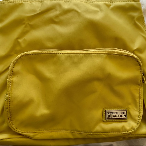Kenneth Cole Reaction: Purse - Picture 11 of 11